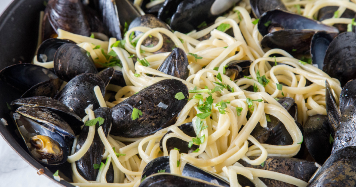Linguine with Mussels Dreamfields Foods