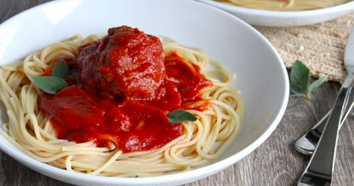 Spaghetti and Giant Meatballs - Dreamfields Foods