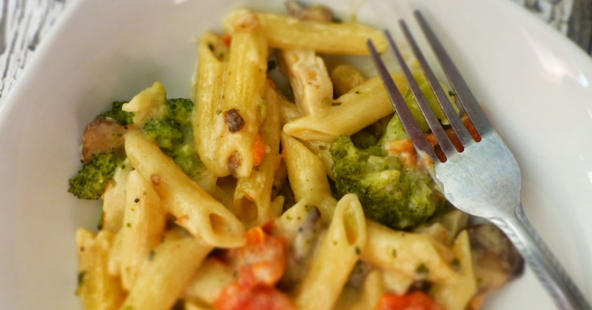 Vegan Broccoli & Tomato Alfredo Dreamfields Foods