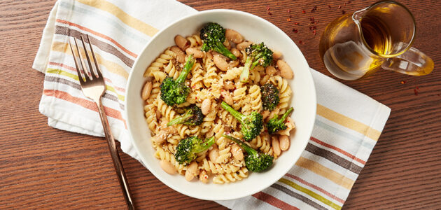 Rotini With White Beans, Roasted Broccoli, And Fennel Breadcrumbs ...